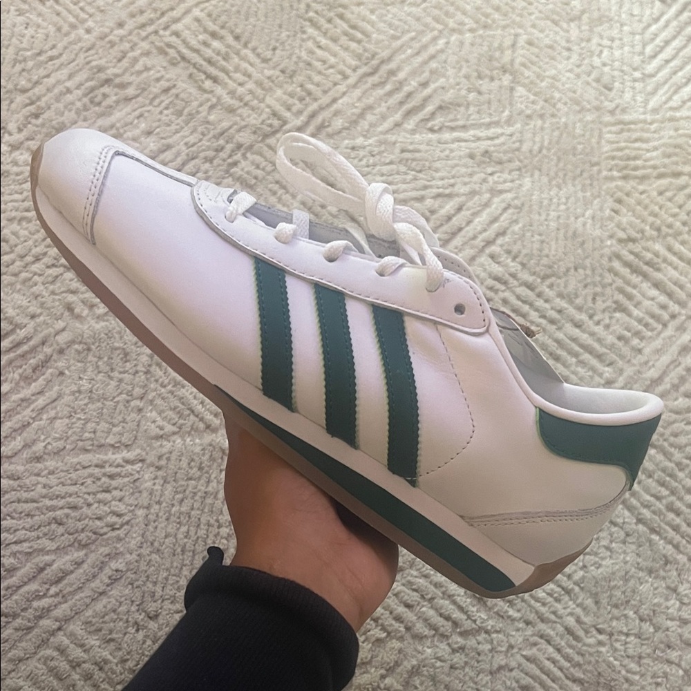 Unisex Adidas Country ll Sneakers